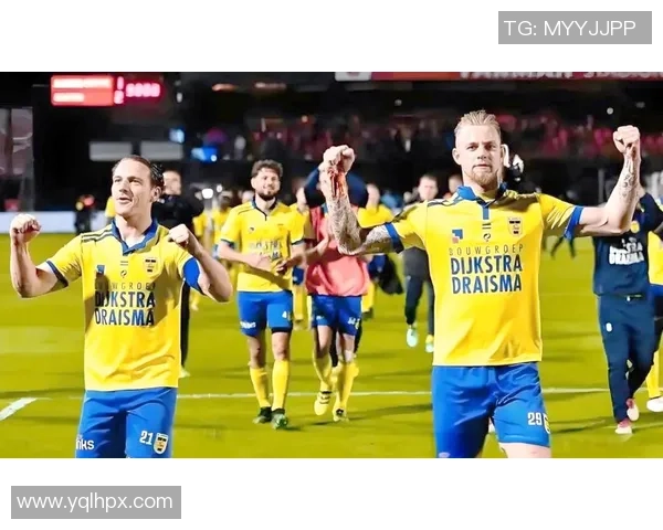 登博思与多德的精彩对决揭示了足球战术的博弈与团队协作的重要性