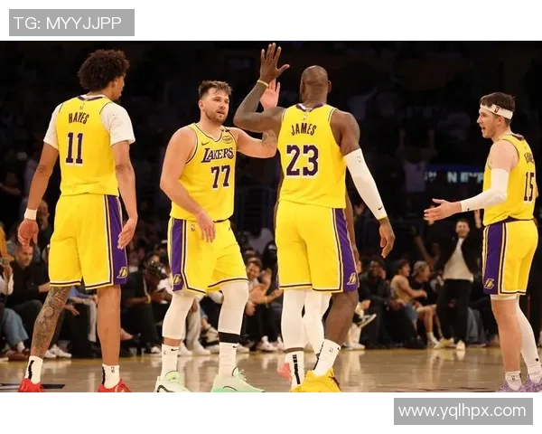 湖人对阵爵士精彩赛事中文回放全程回顾与分析