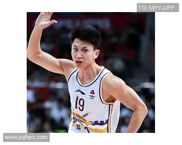 刘晓宇的篮球梦想与奋斗历程：从青涩少年到职业球员的蜕变之路