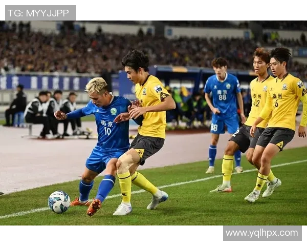 南京足球队区域防守分析:优劣势及其对比赛结果的影响探讨 南京足球队区域防守分析:优劣势及其对比赛结果的影响探讨