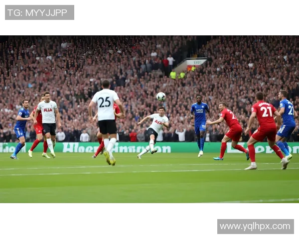 岗山绿雉与山形的精彩对决展现了足球的魅力与激情 岗山绿雉与山形的精彩对决展现了足球的魅力与激情